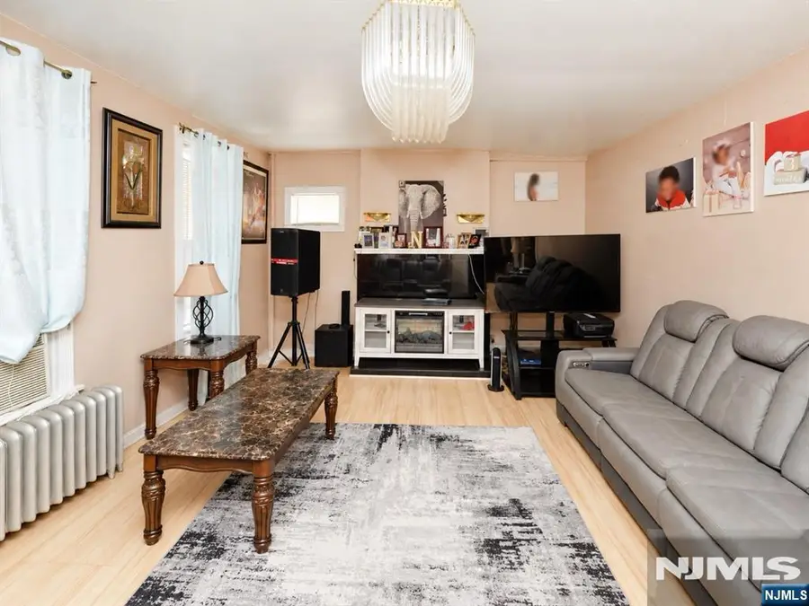 433-437 15th Avenue, Paterson, NJ 07504 - #3