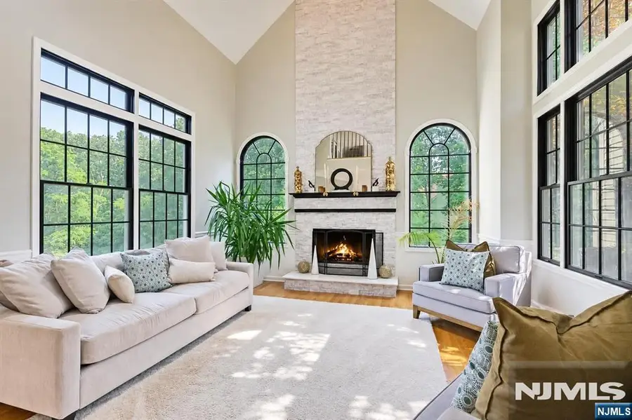 10 Pasha Court, Newfoundland, NJ 07435 - #3