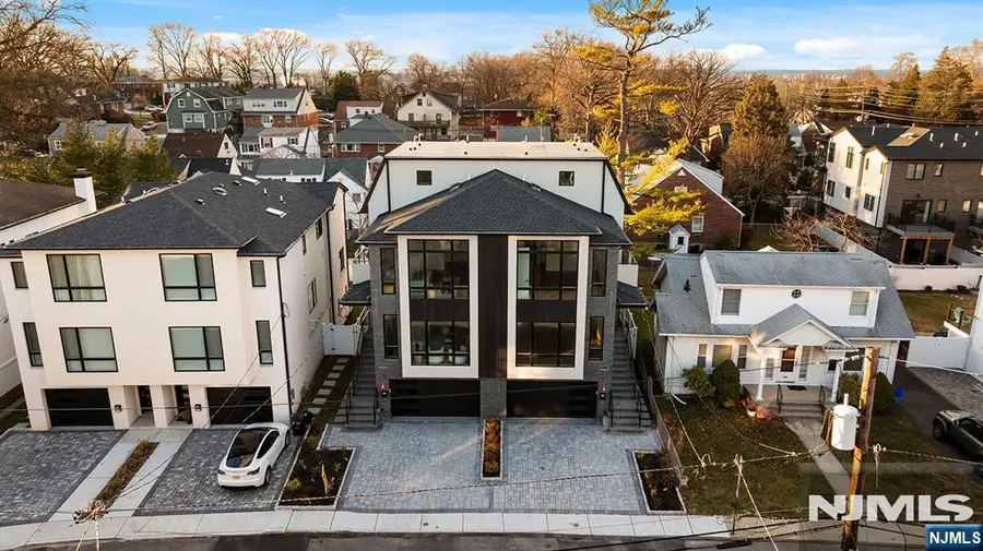 811 Jassamine Way, Fort Lee, NJ 07024 - #3