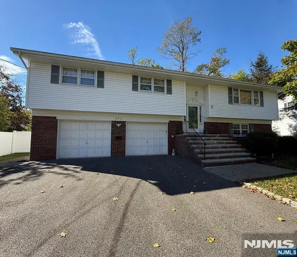 270 Midwood Road, Paramus, NJ 07652