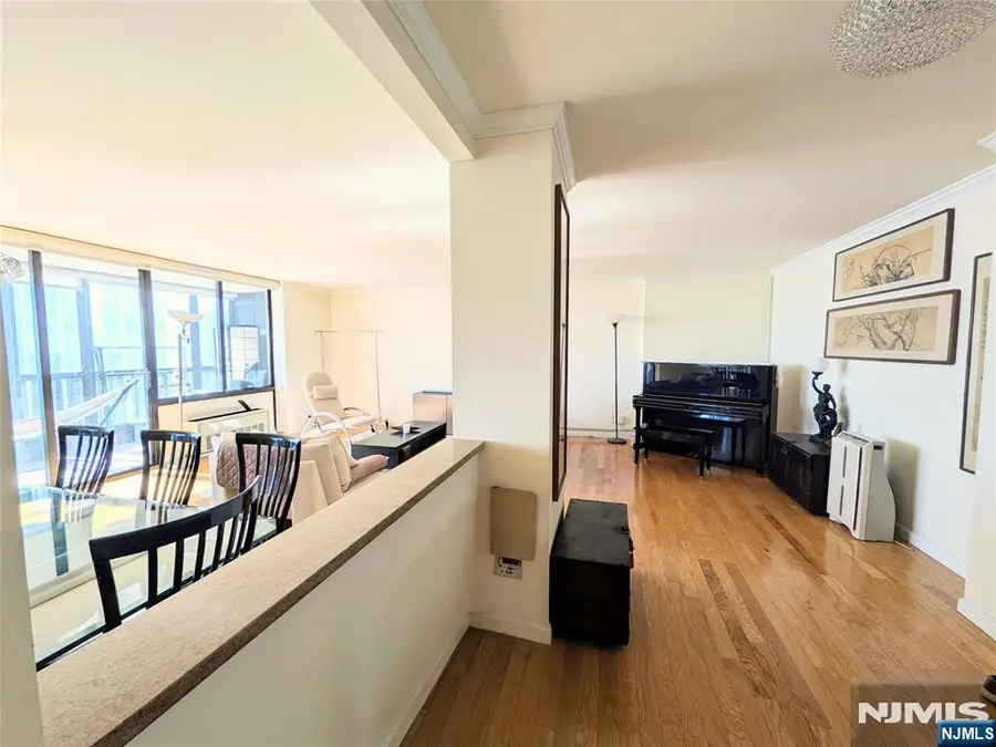 300 Winston Drive 2111, Cliffside Park, NJ 07010 - #3