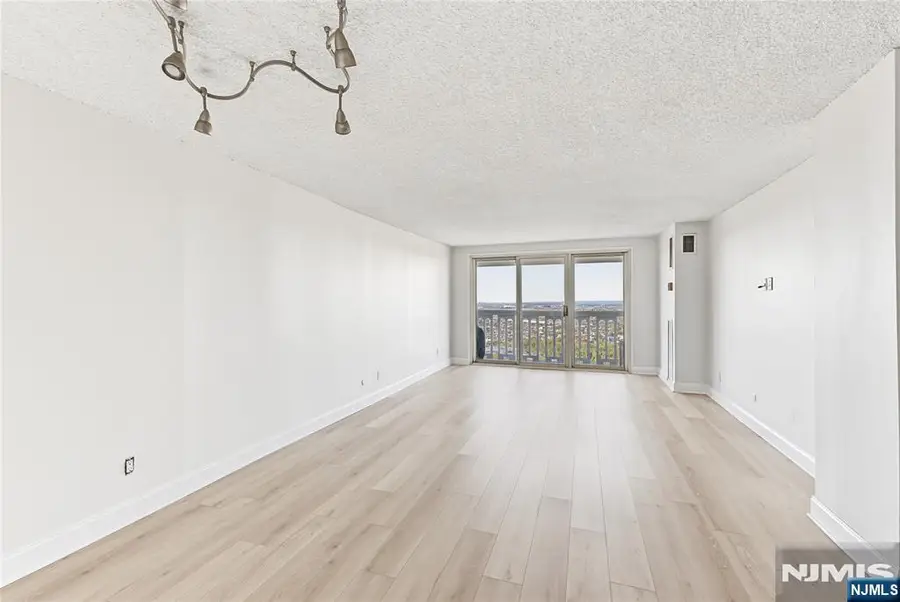 555 North 24k, Fort Lee, NJ 07024 - #2
