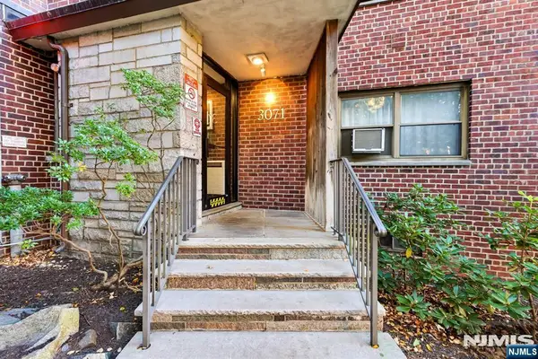 3071 Edwin Avenue 5E, Fort Lee, NJ 07024