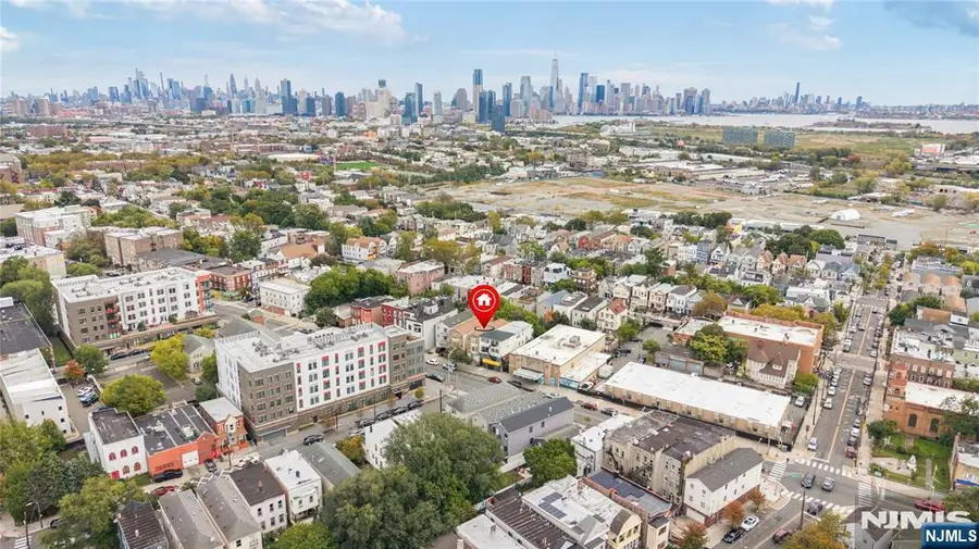 658 Ocean Avenue, Jersey City, NJ 07305 - #3