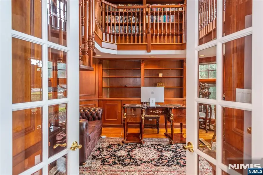 18 Nathan, Towaco, NJ 07082 - #3