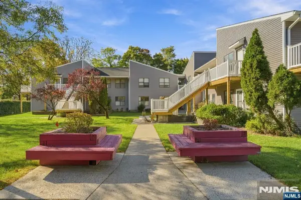 34 Coriander Way 34, Englewood, NJ 07631