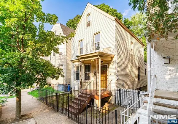 800 S 15th Street, Newark, NJ 07108