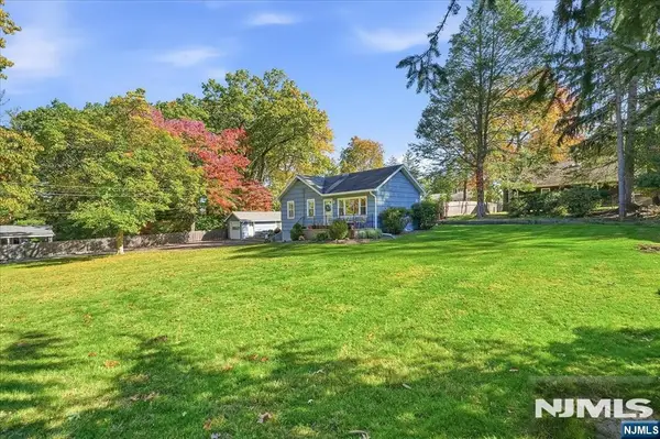 25 New York Avenue, Hawthorne, NJ 07506