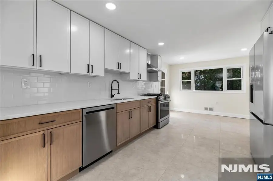 210 Lincoln Avenue, Elmwood Park, NJ 07407 - #3