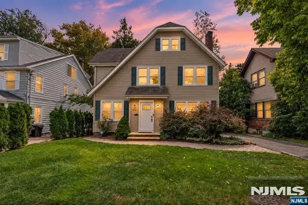 246 W Hudson Avenue, Englewood, NJ 07631