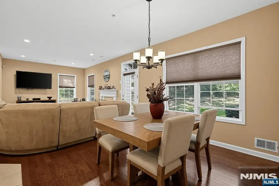 166 Brittany Court, Clifton, NJ 07013 - #3