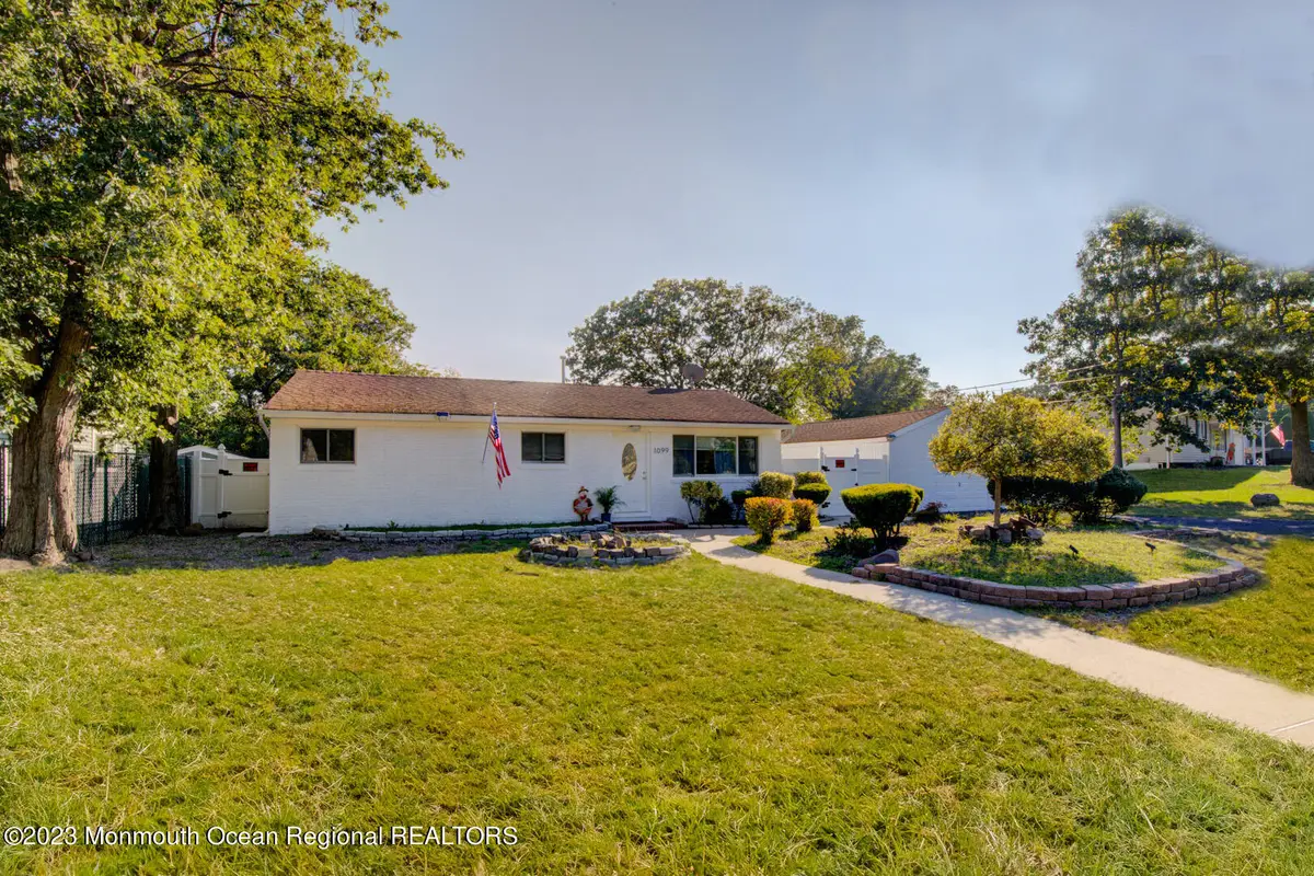 1099 Fairview Drive, Toms River, NJ 08753 - Image #1