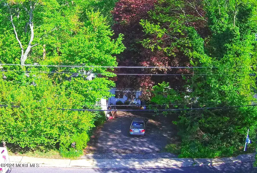 152 Chapel Hill Road, Middletown, NJ 07748 - Image #2