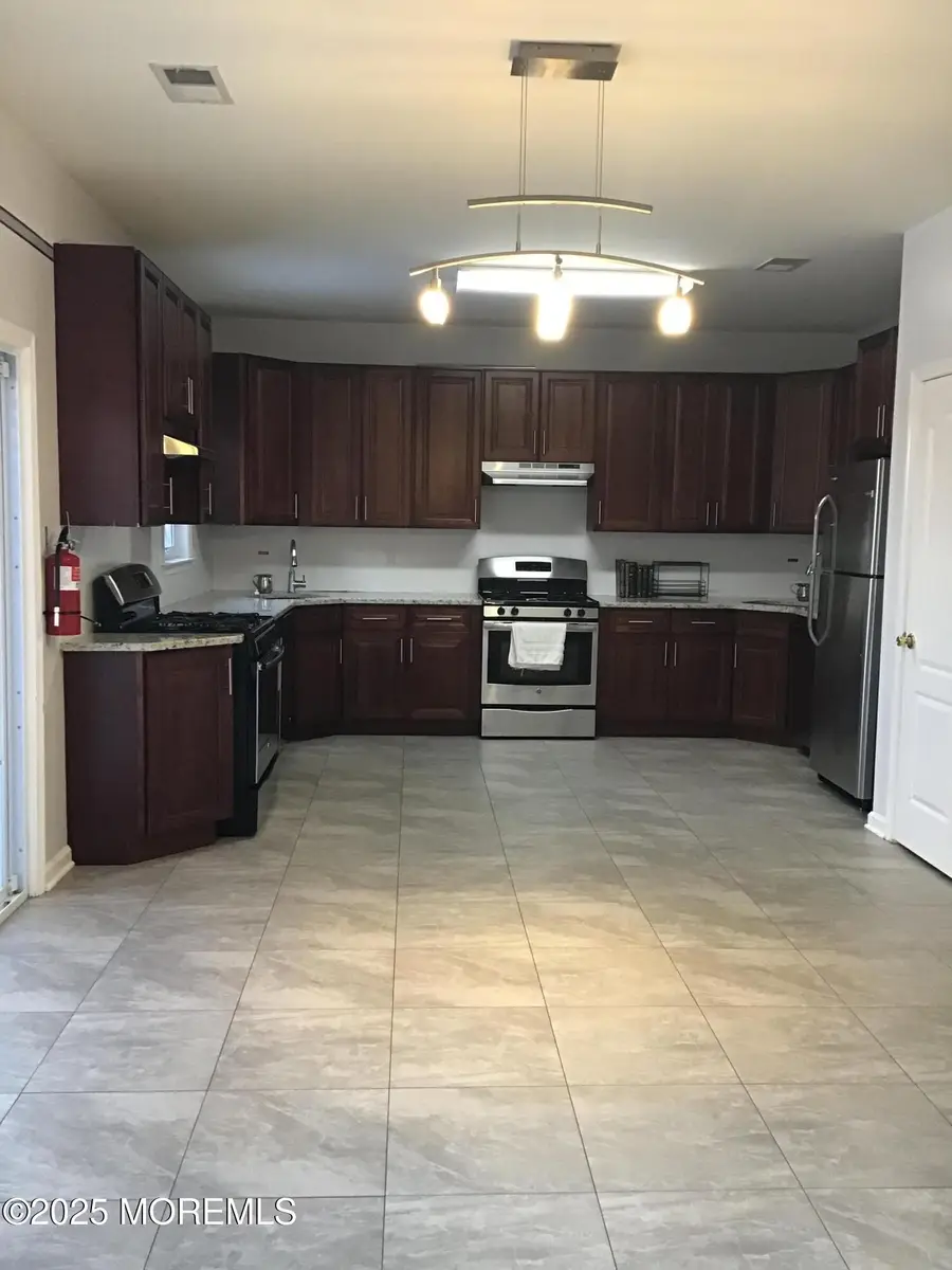 28 Grove Springs Court, Lakewood, NJ 08701 - Image #2