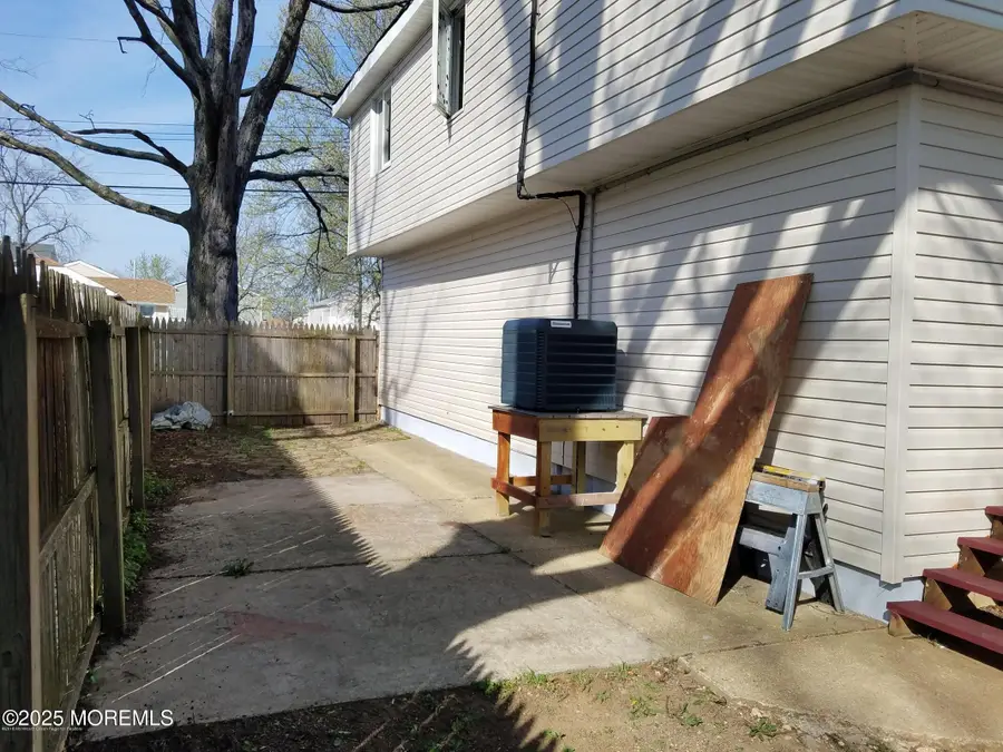 32 Lakewood Avenue, Keansburg, NJ 07734 - Image #3