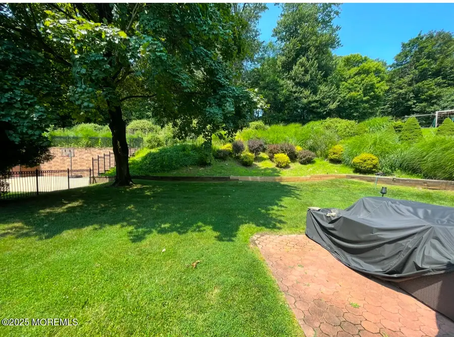 7 Stanford Court, West Orange, NJ 07052 - Image #3