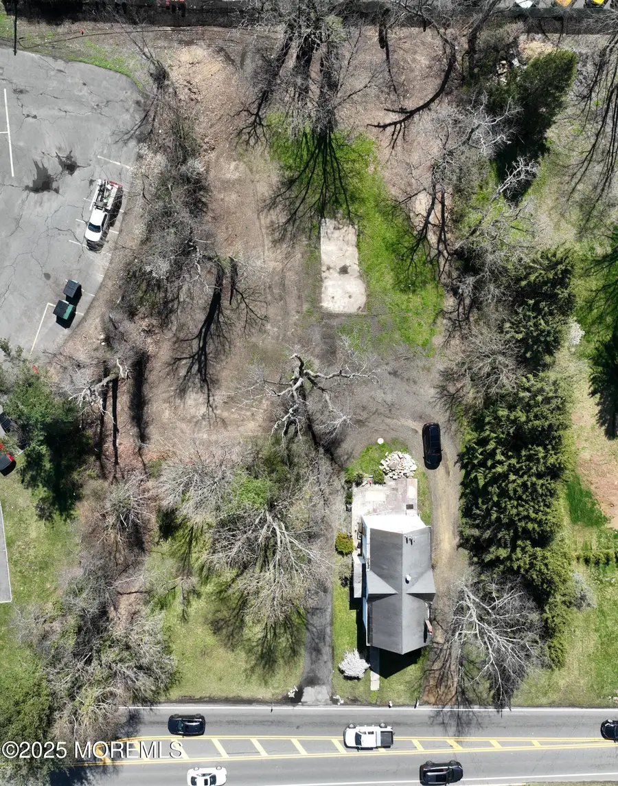 418 Main Street, Manalapan Township, NJ 07726 - Image #2