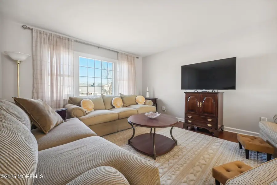 202 Yale Avenue, Point Pleasant Beach, NJ 08742 - Image #2