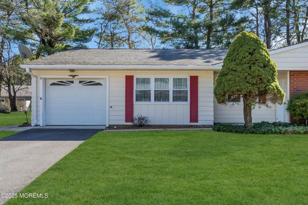 5 Ohio Drive #B, Whiting, NJ 08759 - Image #1