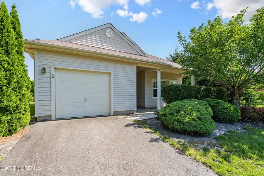 108 Belvedere Drive, Manchester Township, NJ 08759 - Image #3