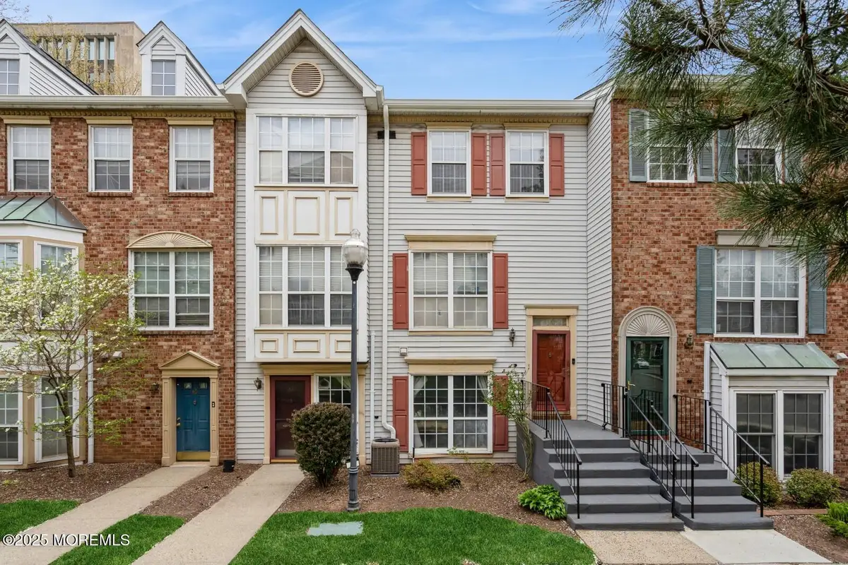 43 Howard Court #904, Newark, NJ 07103 - Image #1