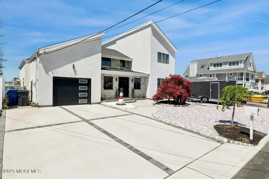 385 Aldo Drive, Toms River, NJ 08753 - Image #3