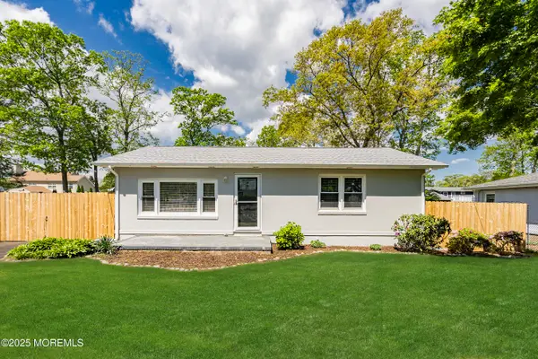 918 Briar Avenue, Toms River, NJ 08753