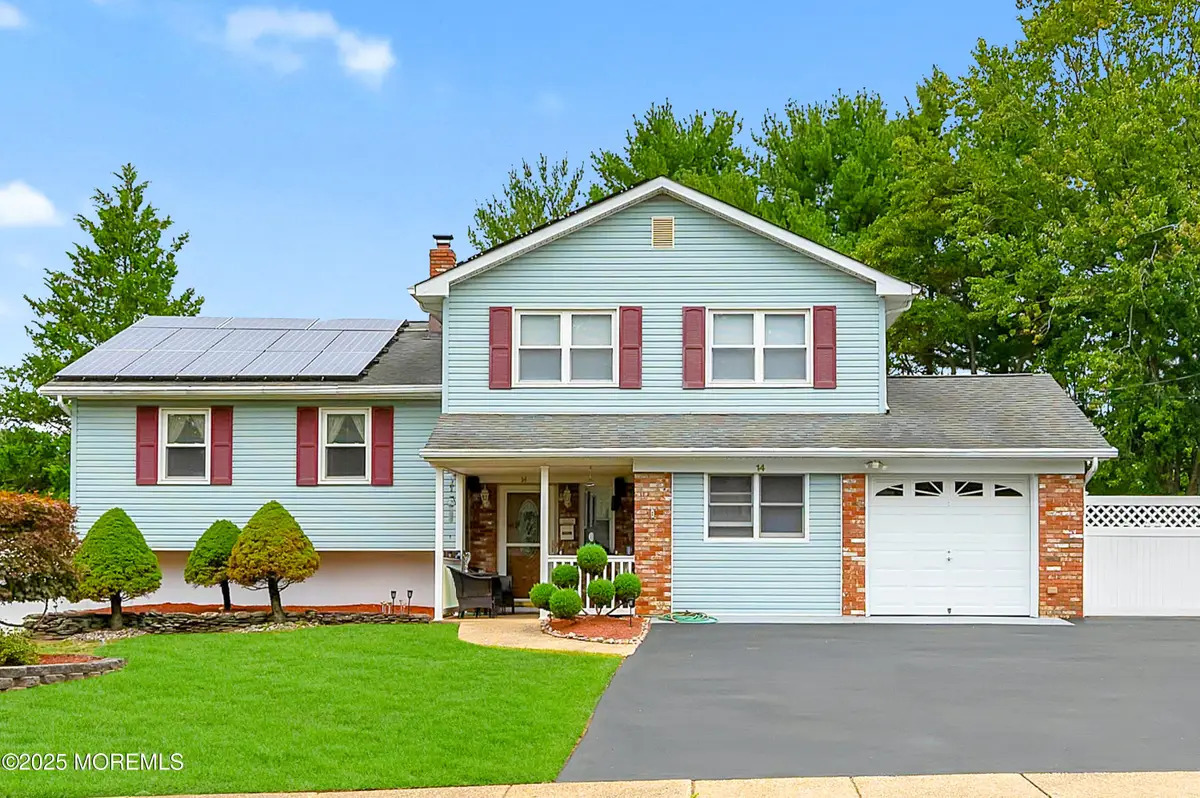 14 Longview Road, Howell, NJ 07731 - Image #1