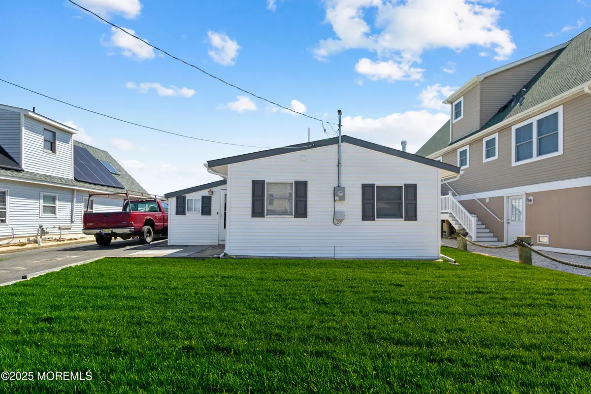 131 Commodore Drive, Mystic Island, NJ 08087 - Image #1