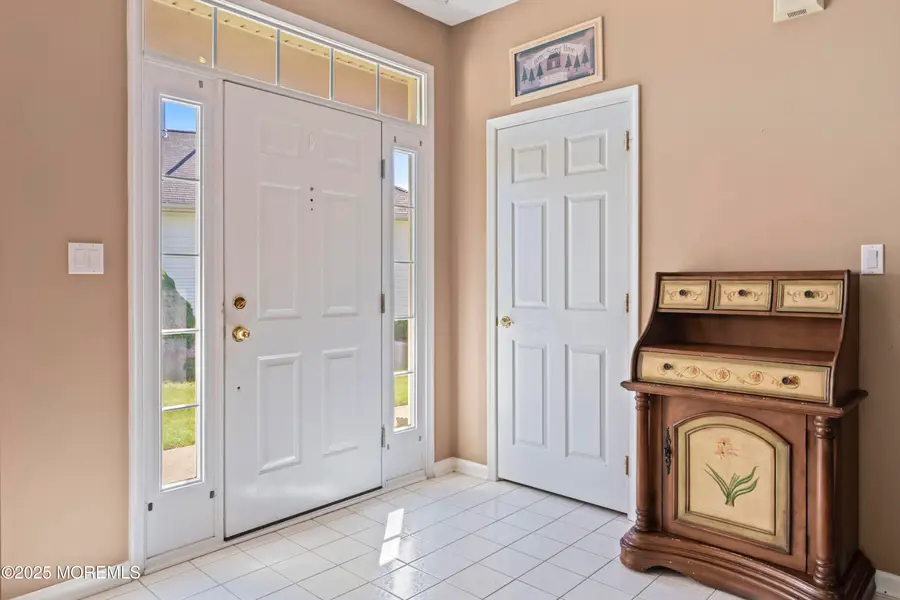 8 Chaminox Court, Manchester Township, NJ 08759 - Image #3