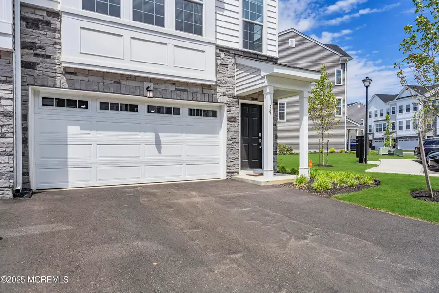 39 Crimson Drive, Yorketown, NJ 07726 - Image #3
