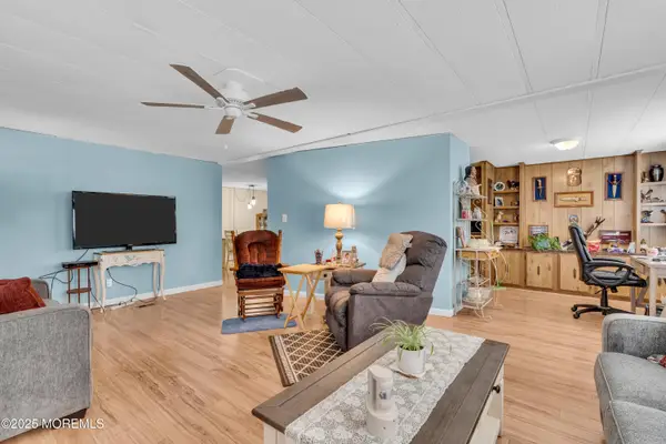 66 Douglas Drive, Jackson, NJ 08527