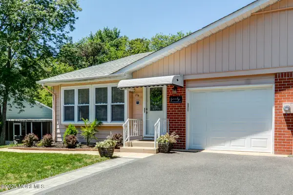 172A Hudson Parkway, Whiting, NJ 08759