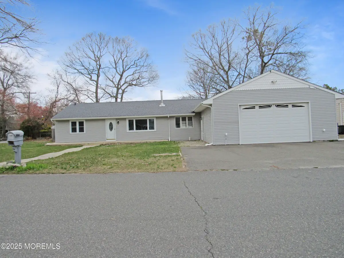 202 Cedar Drive, Lanoka Harbor, NJ 08734 - Image #1