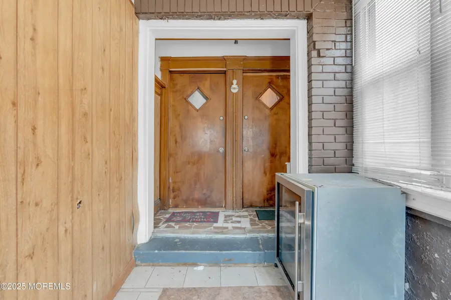 261 Dwight Street, Jersey City, NJ 07305 - Image #3