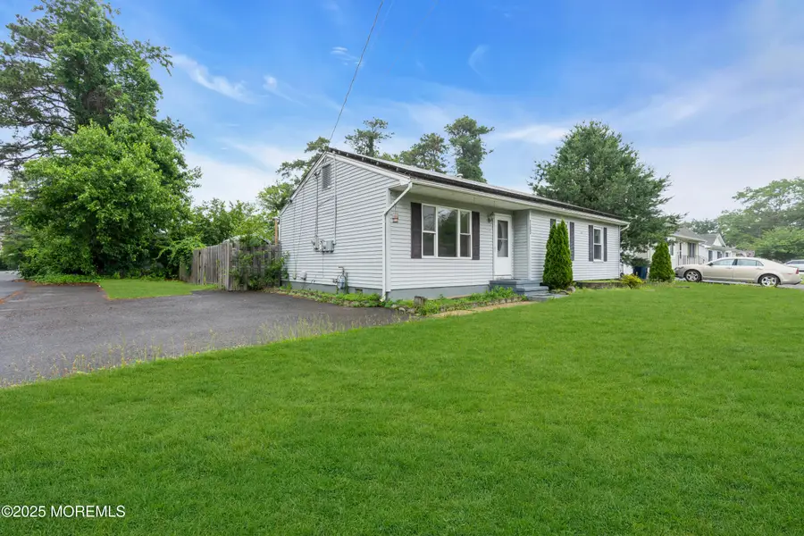 1152 Longboat Avenue, Beachwood, NJ 08722 - Image #3