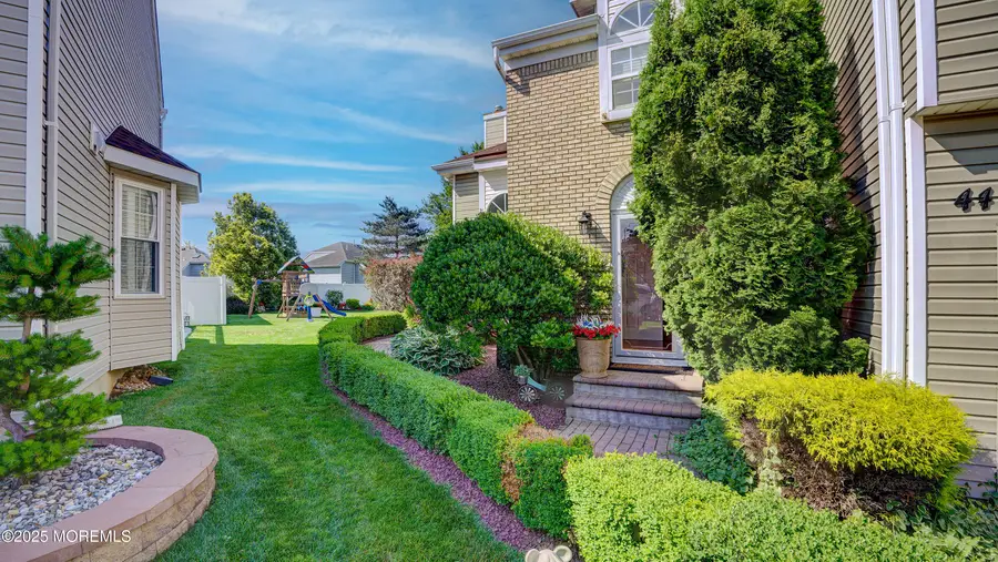 44 Kentucky Way, Freehold, NJ 07728 - Image #3
