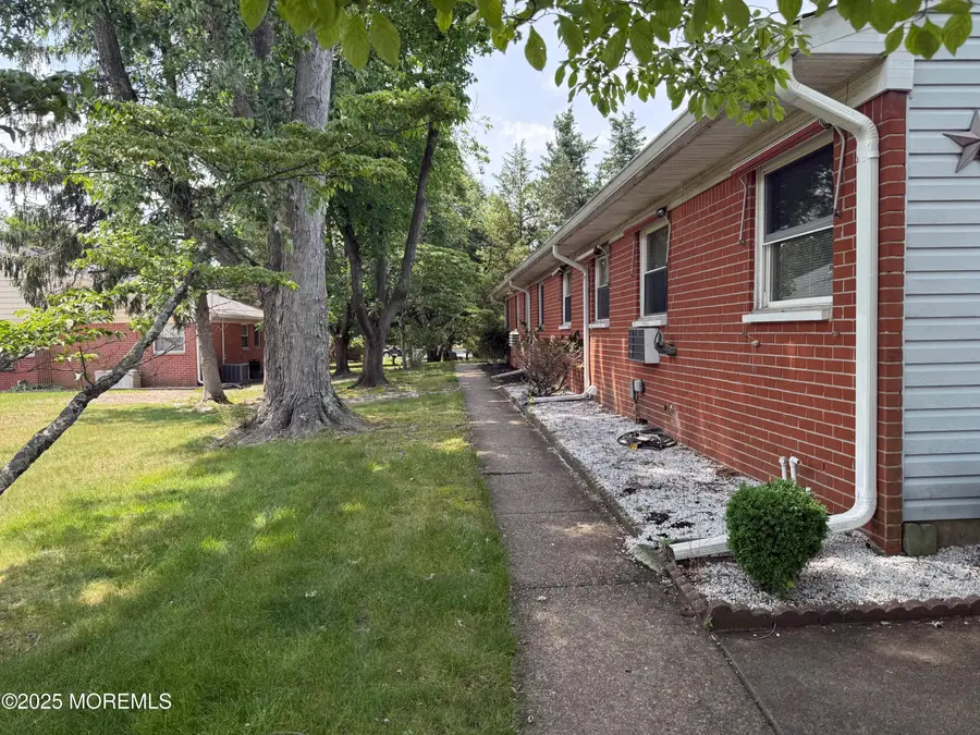 768D Hudson Parkway, Whiting, NJ 08759 - Image #2