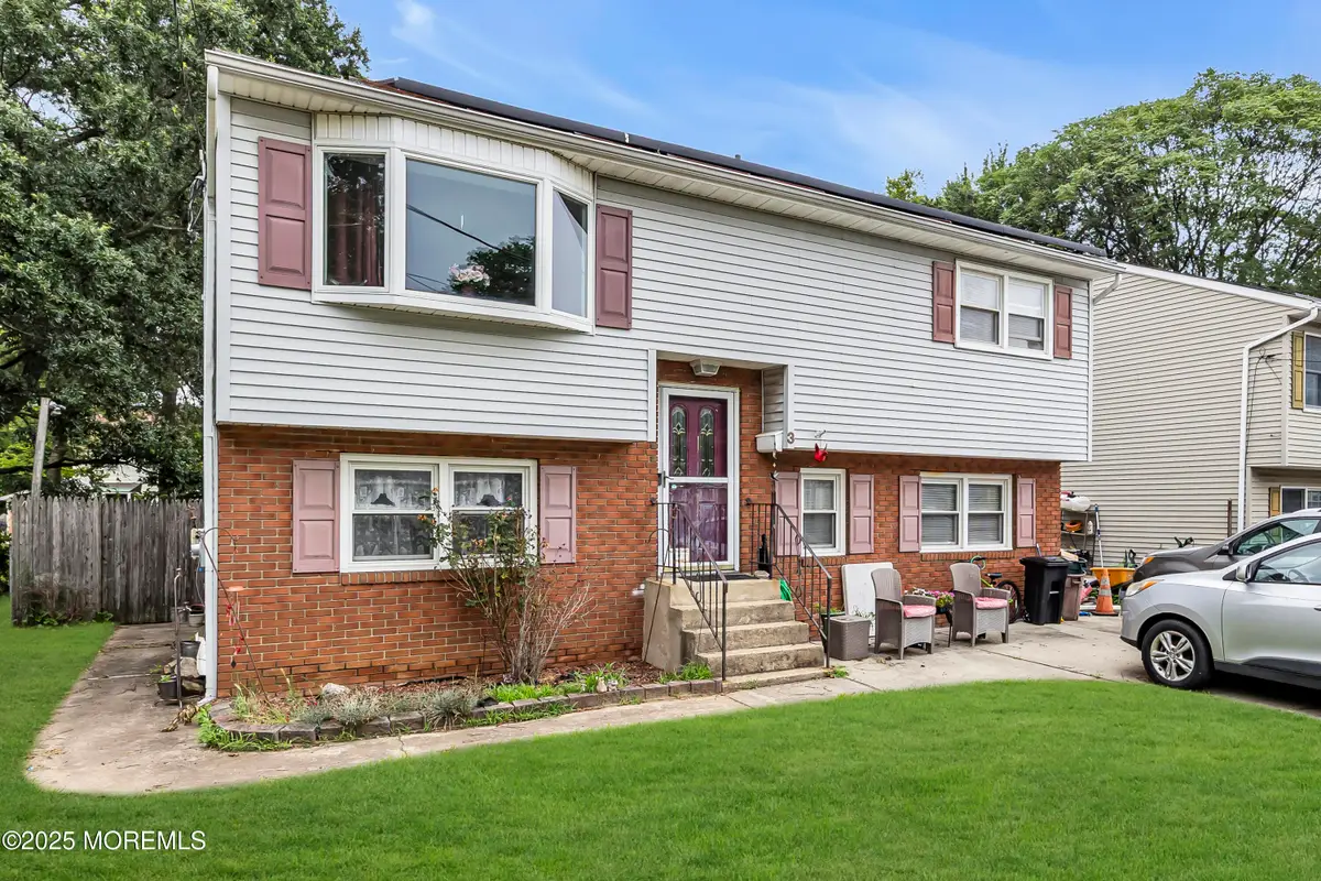 3 Carlo Drive, Keansburg, NJ 07734 - Image #1