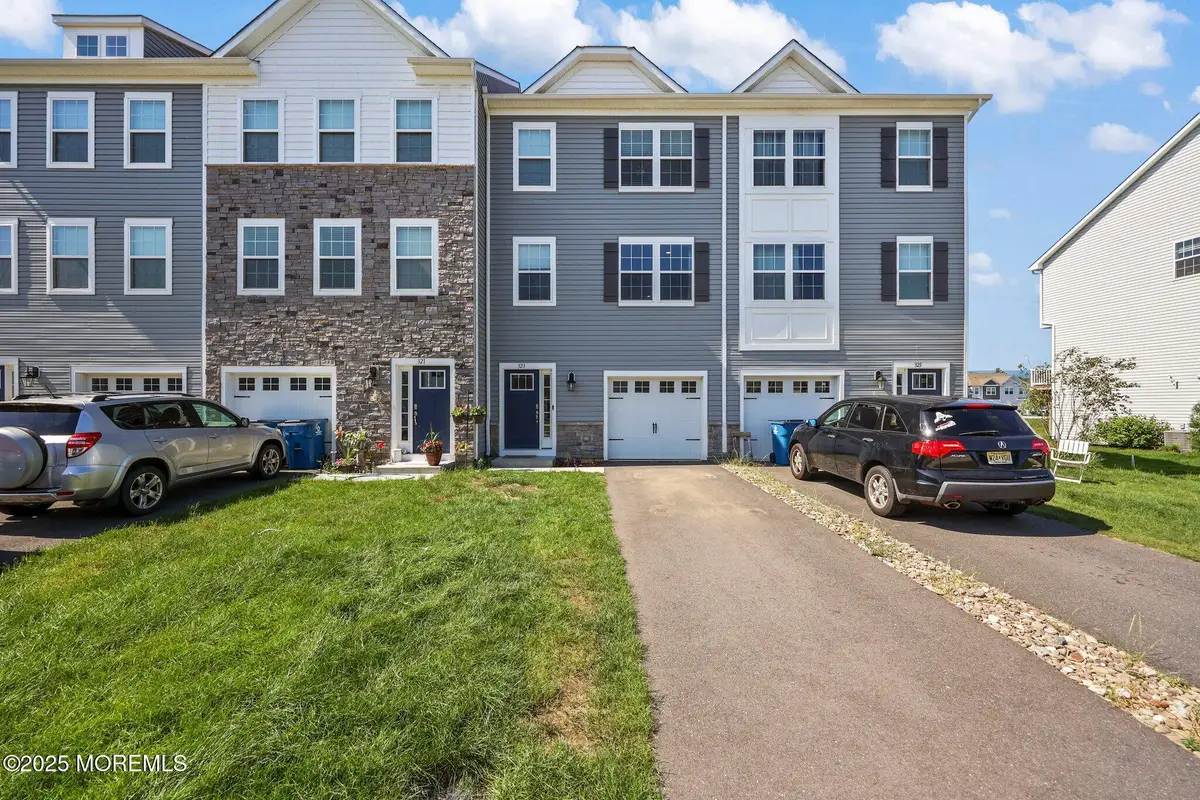 323 Mantoloking Drive, Jackson, NJ 08527 - Image #1