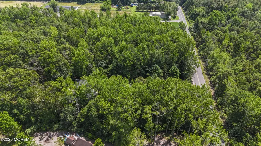 1070 Maxim Southard Road, Howell, NJ 07731 - Image #2