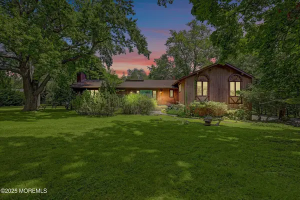 6 Surrey Lane, Ocean Twp, NJ 07712