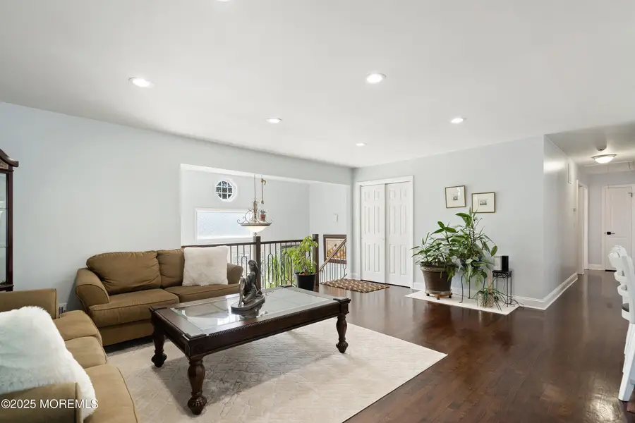 5 Maplecrest Court, Toms River, NJ 08753 - Image #3