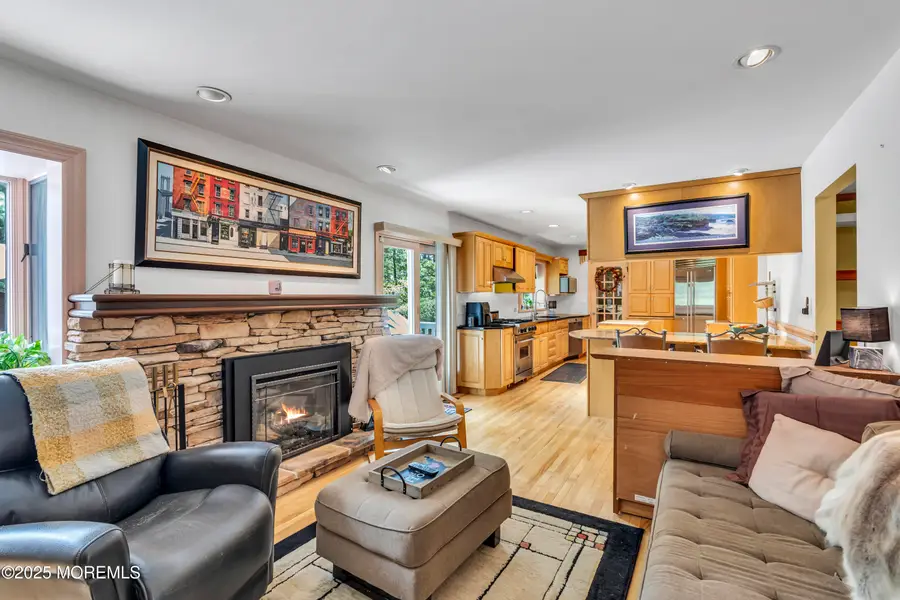 14 Copperfield Court, Eatontown, NJ 07724 - Image #2