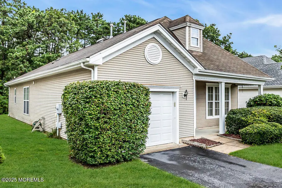 123 Golden Seasons Drive, Lakewood, NJ 08701 - Image #2