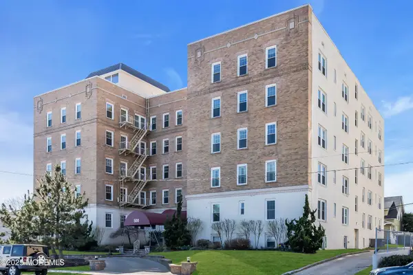 500 Deal Lake Drive #1E, Asbury Park, NJ 07712