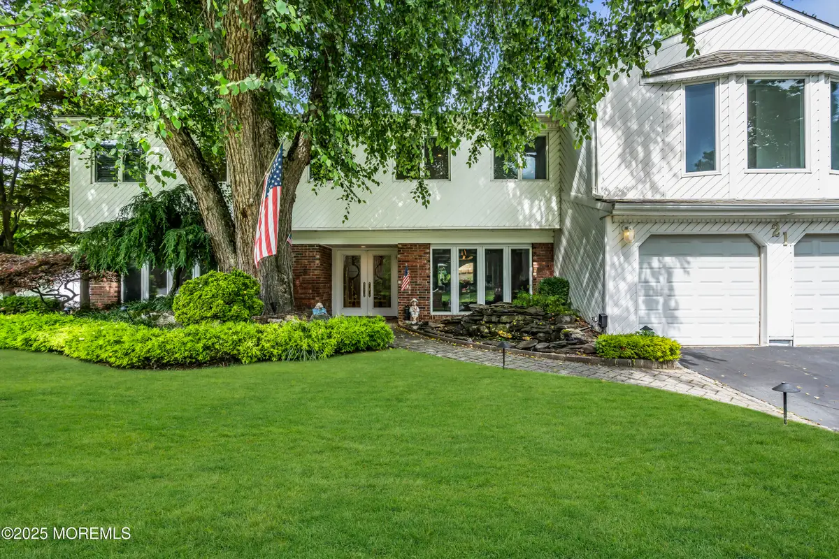 21 Alberta Drive, Marlboro, NJ 07746 - #1