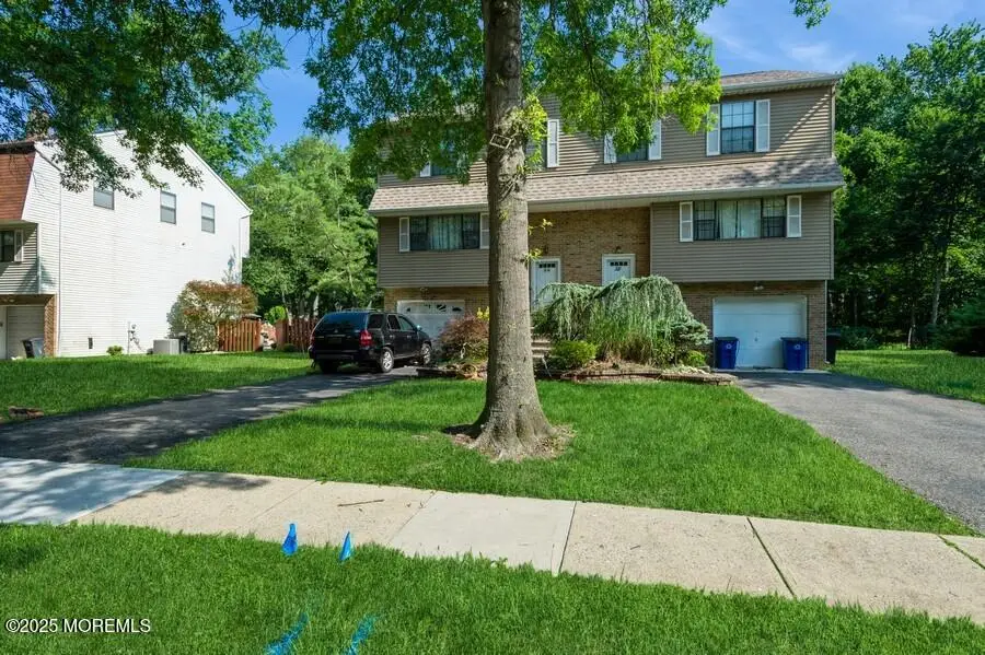 56 Dortmunder Drive, Manalapan Township, NJ 07726 - Image #1