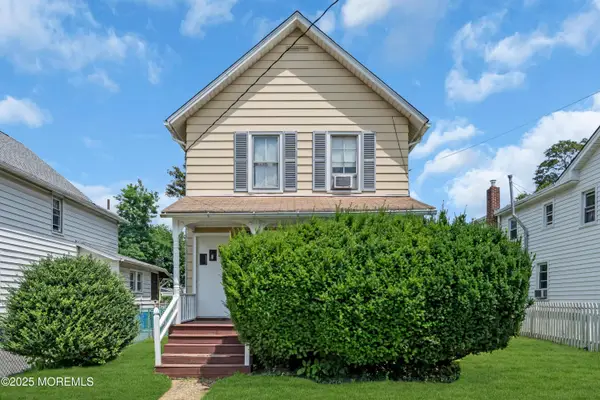 17 Henry Street, Freehold, NJ 07728