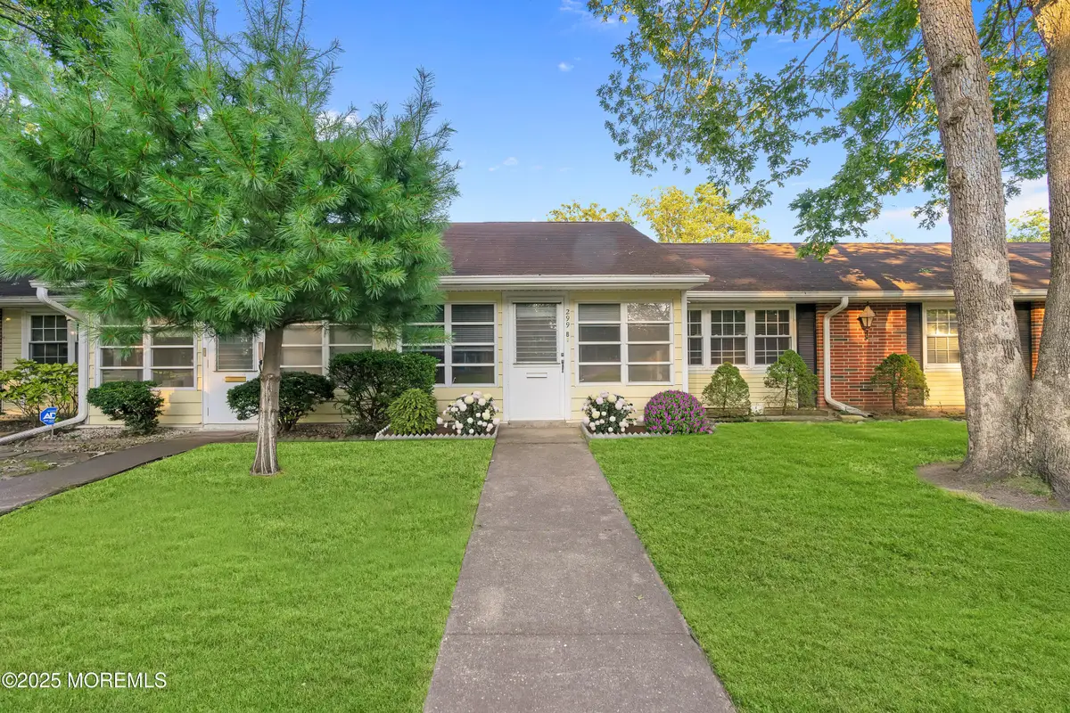 299 Malvern Court #B, Lakewood, NJ 08701 - Image #1